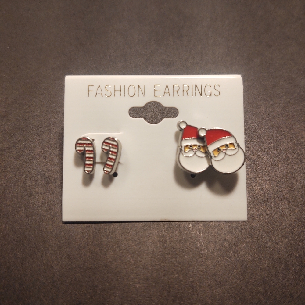 Pair or red and white Christmas earrings